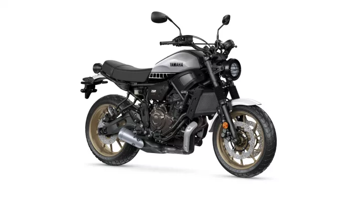2023-yamaha-xs700sv-eu-speedblock_silver-studio-001-03-jpg.webp | q2moto