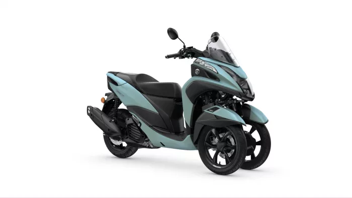 2024-yamaha-mw125-eu-zen_green-studio-001-03-jpg.webp | q2moto