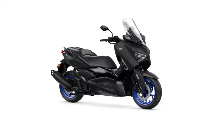 2024-yamaha-xmax125-eu-icon_black-studio-001-03-jpg.webp | q2moto