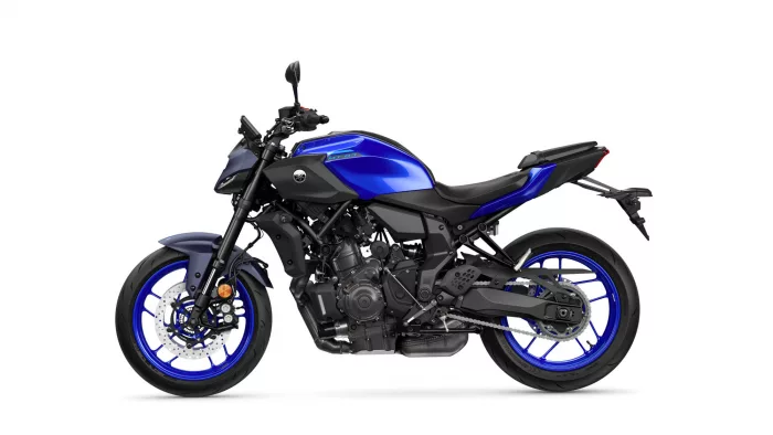 Blue Yamaha MT-07 sport motorcycle shown in a side profile against a white background with black details and blue rims.